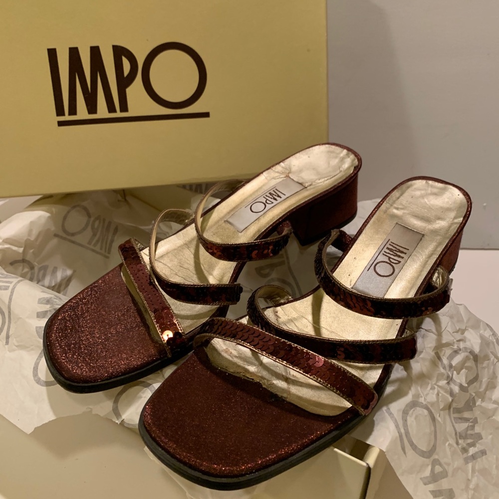 WOMEN’S IMPO BRONZE SLIDE/STRAPPY HEELS.